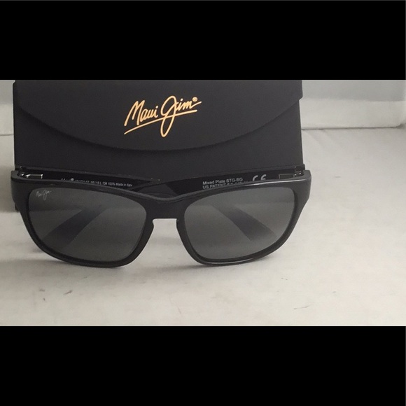 - Maui Jim Mixed Plate 721-02 Black Grey Polarized Unisex Sunglasses - Picture 1 of 9